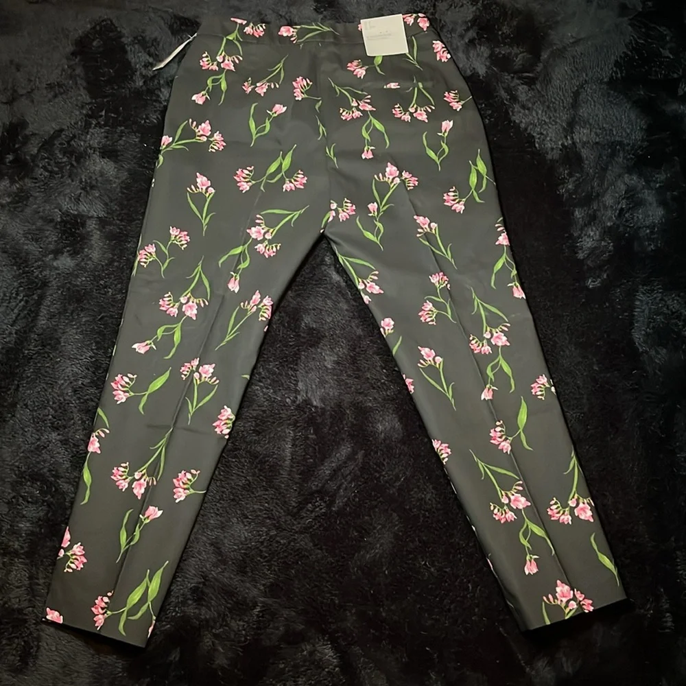 NWT H&M Floral Print Cropped Leg Dress Slacks - Size 8 - Picture 2 of 7
